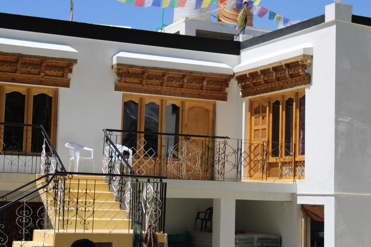 Sernang Homestay Hundar 外观 照片
