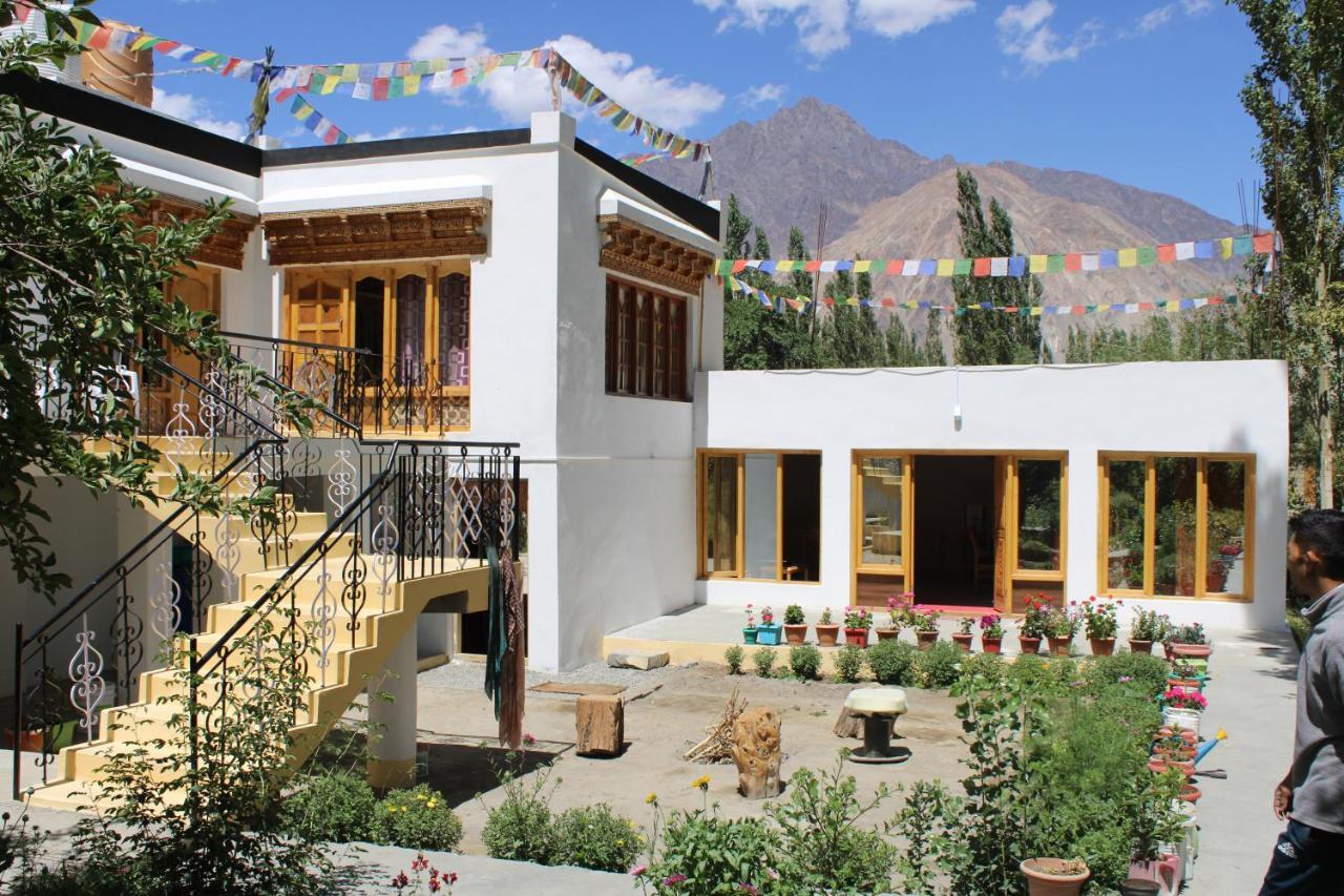 Sernang Homestay Hundar 外观 照片